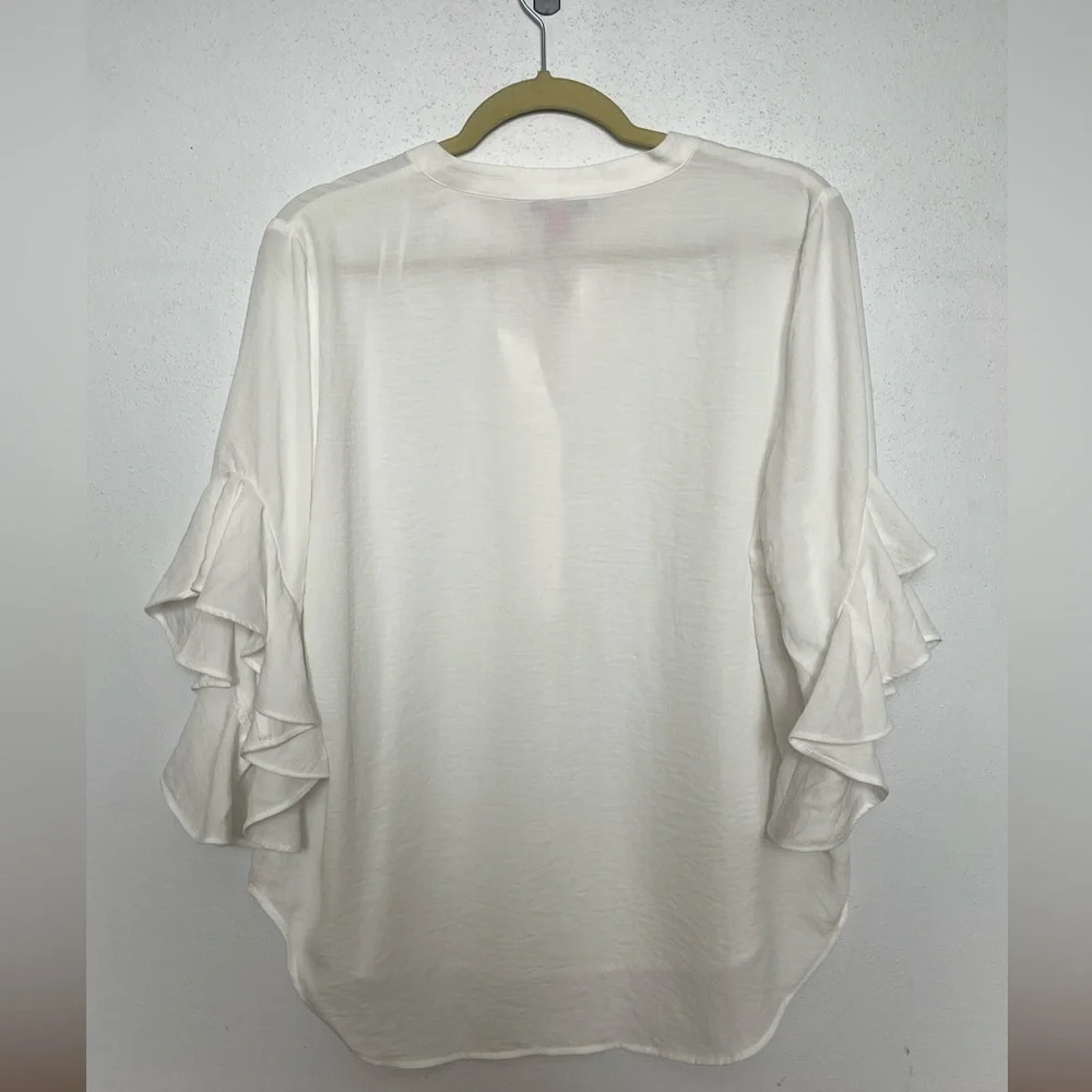 Vince Camuto, ruffle sleeve blouse size PL - Picture 5 of 9